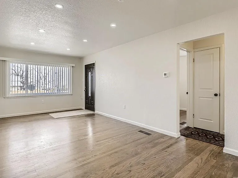 2610 W Bayaud Ave — Photo 3