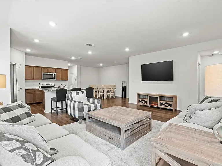 171 Seabiscuit Dr — Photo 4