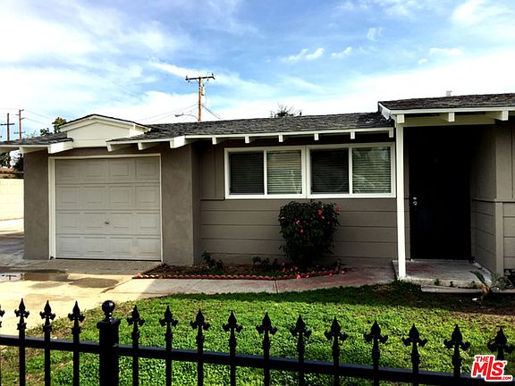 4th image of 550 Perth Ave