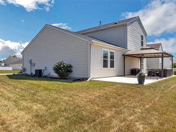 5th image of 1525 Autumn Lakes Ln