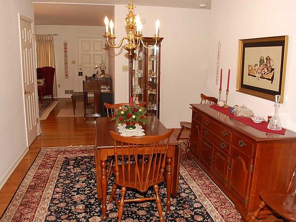 Dining Room / Living Room