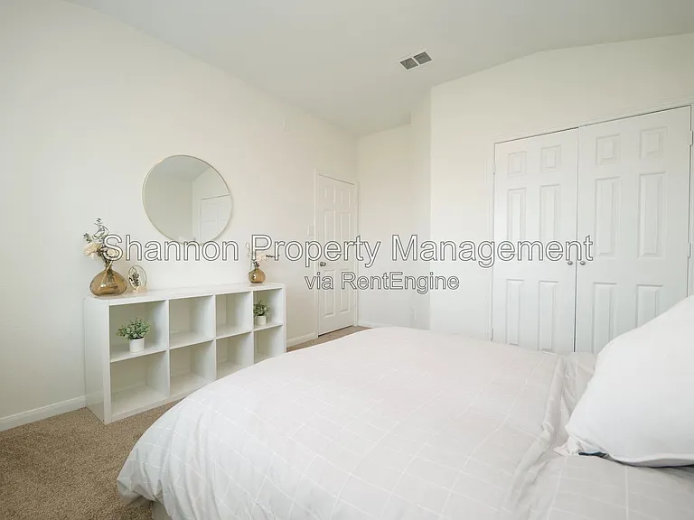 1203 Lavender Shade Ct — Photo 28