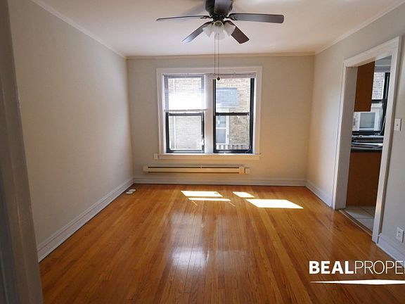 5th image of 1125 W Oakdale Ave APT 1B