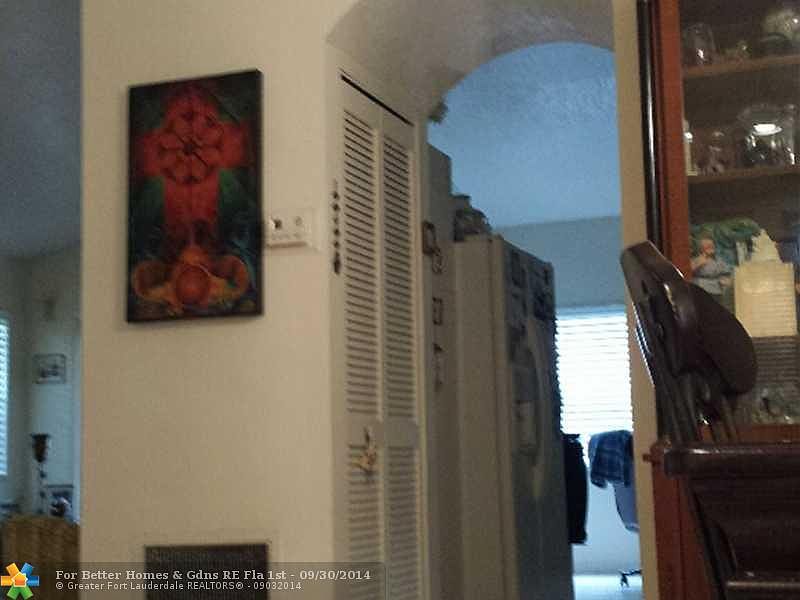 1st image of 11319 Lakeview Dr #1N