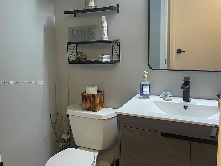 1401 SW 134th Way #305C — Photo 8