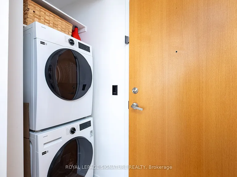 36 Howard Park Ave #610 — Photo 27
