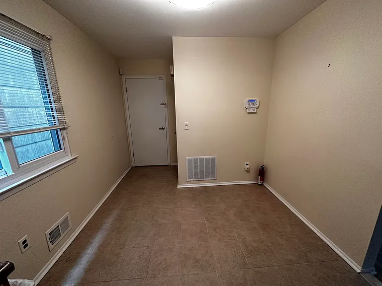 609 Sussex St #1-0904 — Photo 8