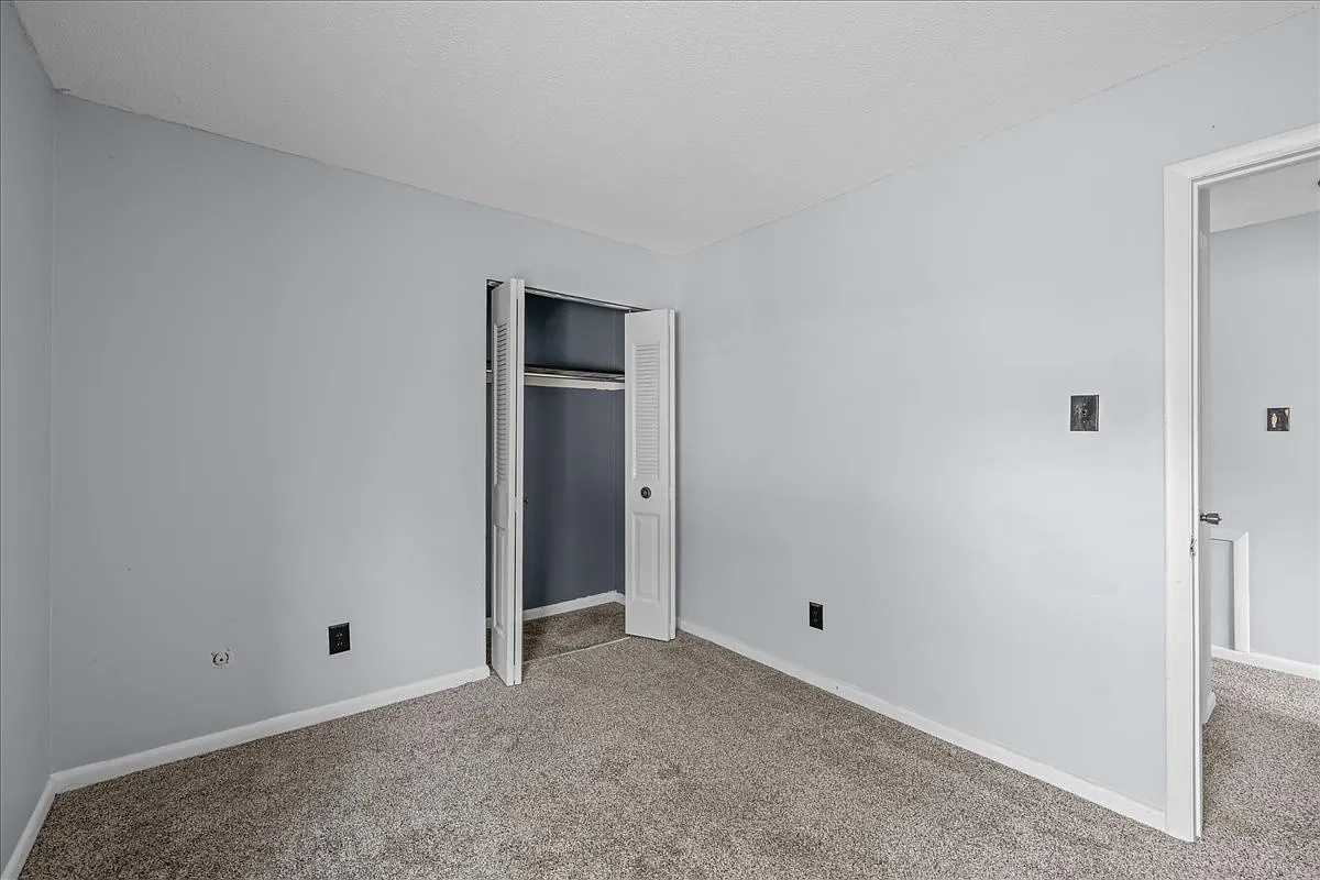 4 bed, 1830 sqft, $2,450 — Photo 3