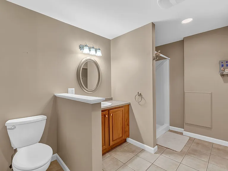 79 Skyline Rd — Photo 16
