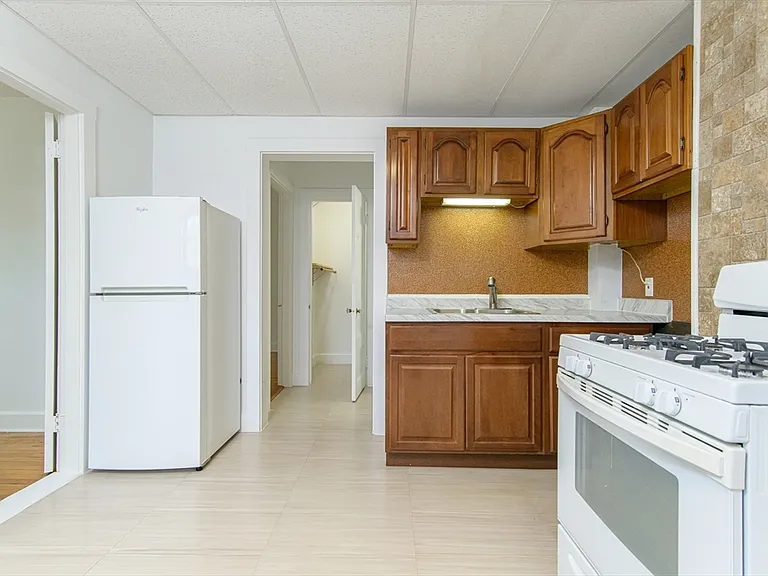 79 School St #1 — Photo 3