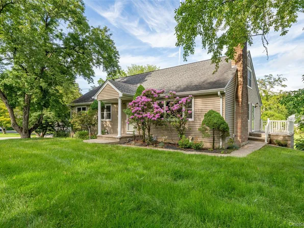 10 Horseshoe Road, Mount Kisco, NY 10549