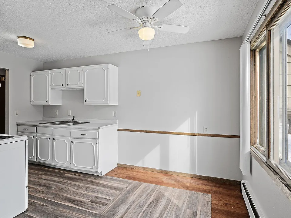 Highland Gables Apartments