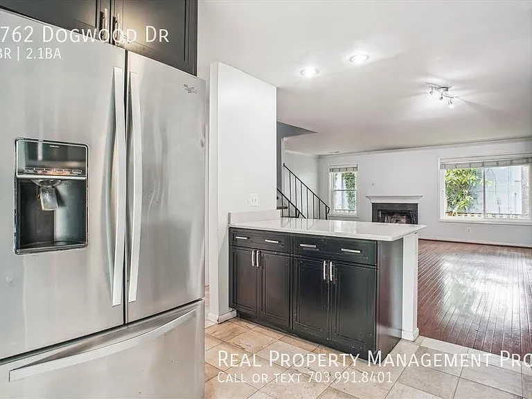 1762 Dogwood Dr — Photo 4