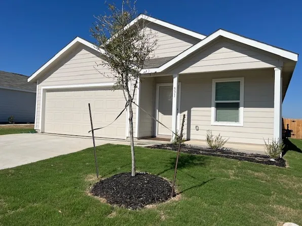 531 Paris St, Maxwell, TX