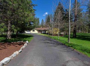 27318 Bear Lake Rd, Chattaroy, WA 99003