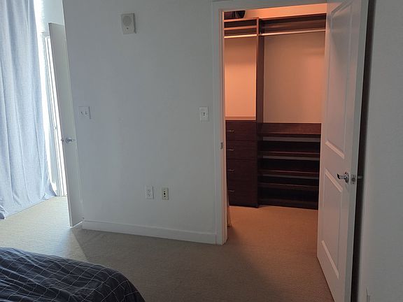 5th image of 250 Pharr Rd