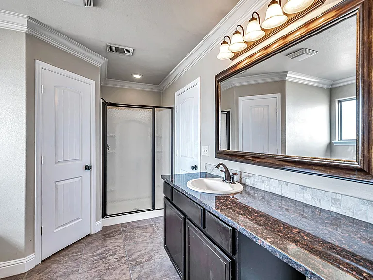 423 O'Rourke St — Photo 12