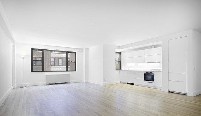 1st image of 116 Central Park S APT 4A