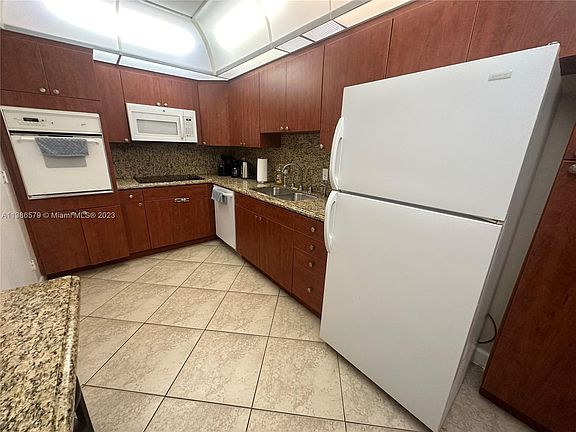 2nd image of 3801 S Ocean Dr APT 2J