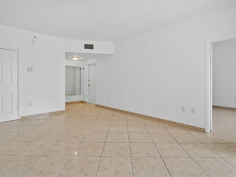 7085 Nova Dr #232 — Photo 8