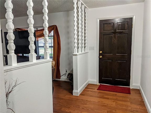 5th image of 5468 Houston Dr