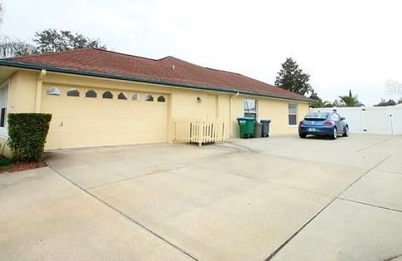 2nd image of 1063 W Seagate Dr