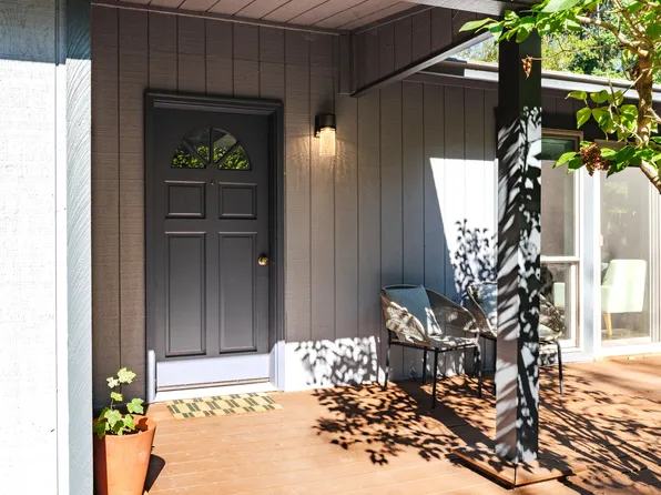 231 Resolute Ln, Port Ludlow, WA 98365