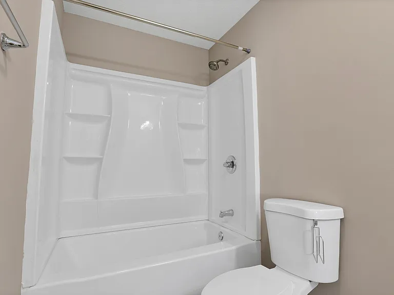 98 Burt Ave — Photo 13