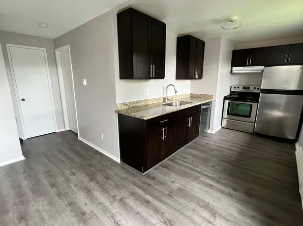 2703 S 256th Pl #C, Kent, WA 98032