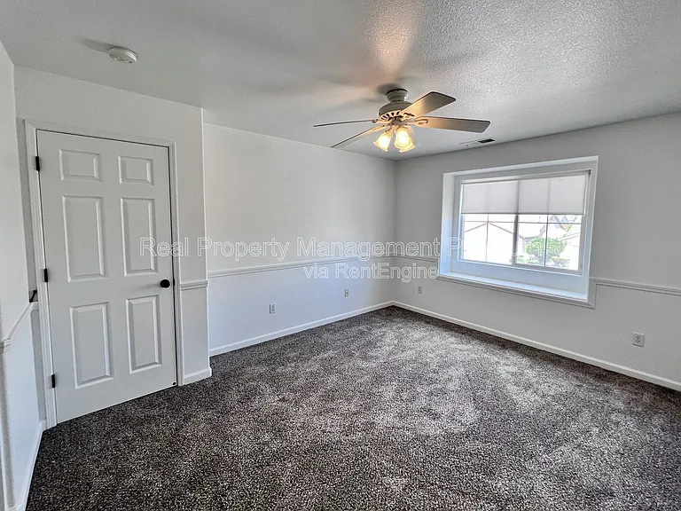 6054 E Hampton Way — Photo 14