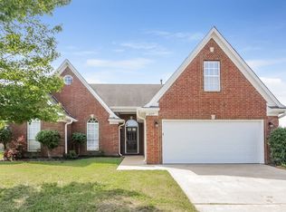 4127 Ravenwood Dr N, Horn Lake, MS 38637