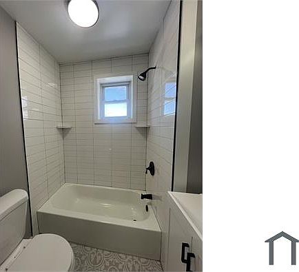 3rd image of 1018 W 8th St