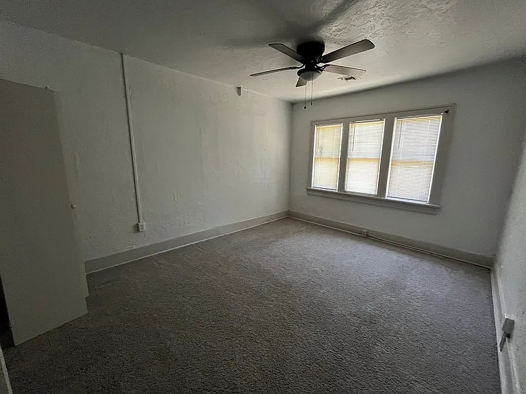 414 NW Arlington Ave — Photo 10