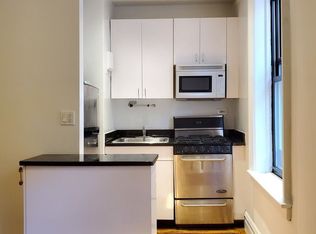 26 Grove St, Staten Island, NY 10304
