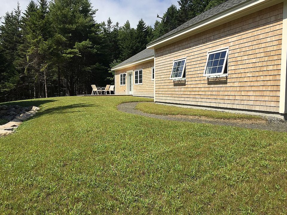 2nd image of 55 Old Woods Rd