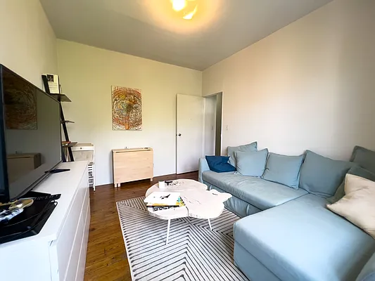 Rented by Denise Rosenblum, LREB | media 9