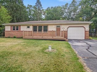 317 9th Ave NW, Demotte, IN 46310