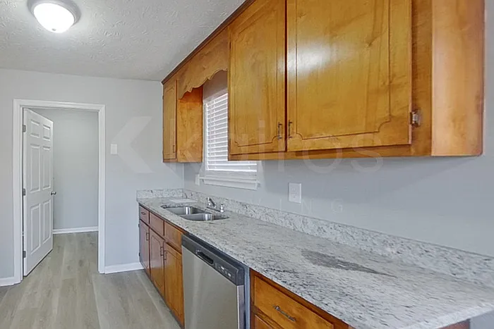 250 Deer Pkwy — Photo 5