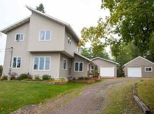 11 E Locust St, Duluth, MN 55811