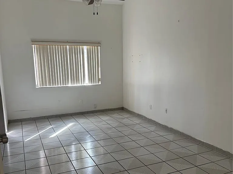 3992 W 8th Ln — Photo 13