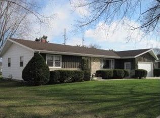 1927 Markham St, Manitowoc, WI 54220