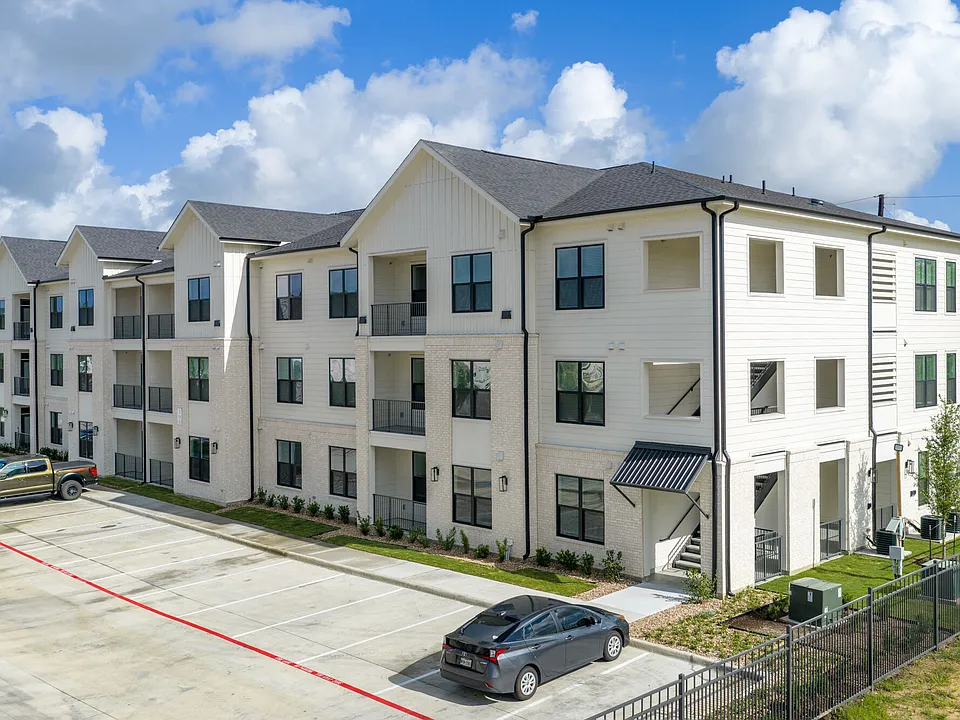 Lenox Katy Grove