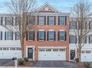 269 Overlook Ct, Coraopolis, PA 15108