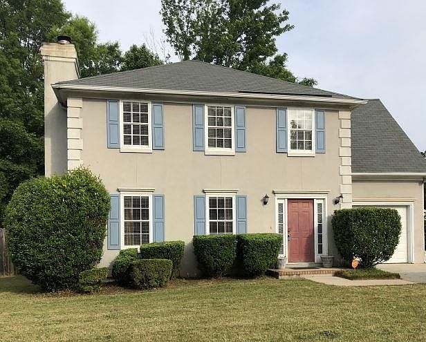 1st image of 592 Oak Brook Dr