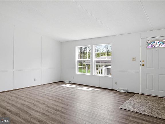 4th image of 216 Michael Rd