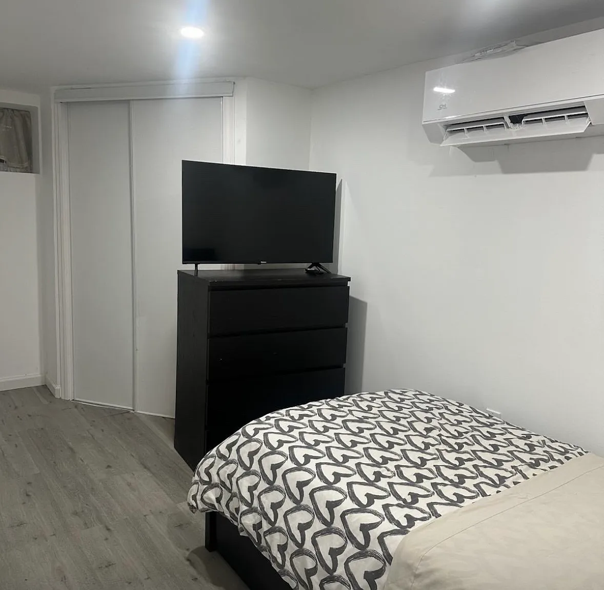 3 bed, $950 — Photo 3