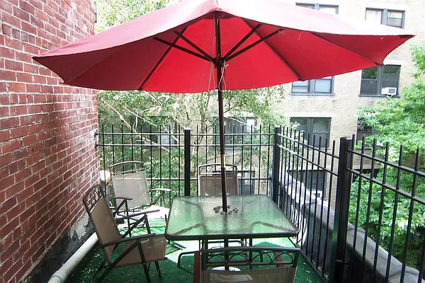 Rented by Susan Finkel, LREB | media 25