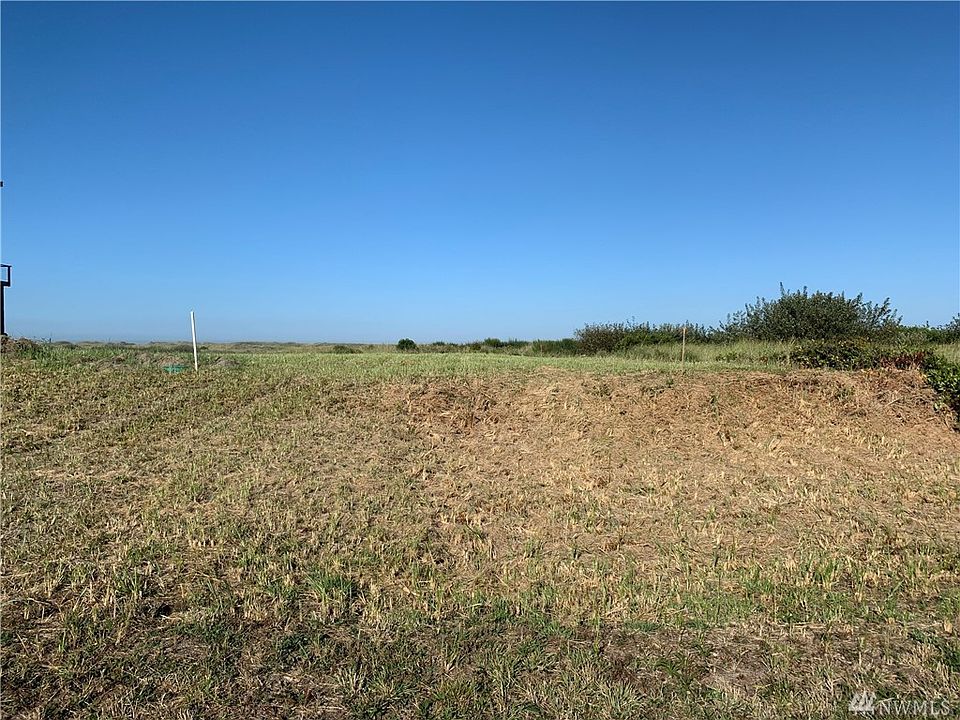 1st image of 96 Dunes Ln