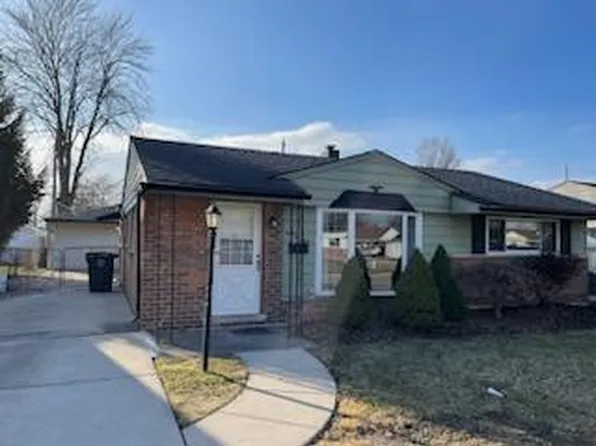 18100 Valade St, Riverview, MI 48193