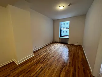 Rented by Salon Realty Corp